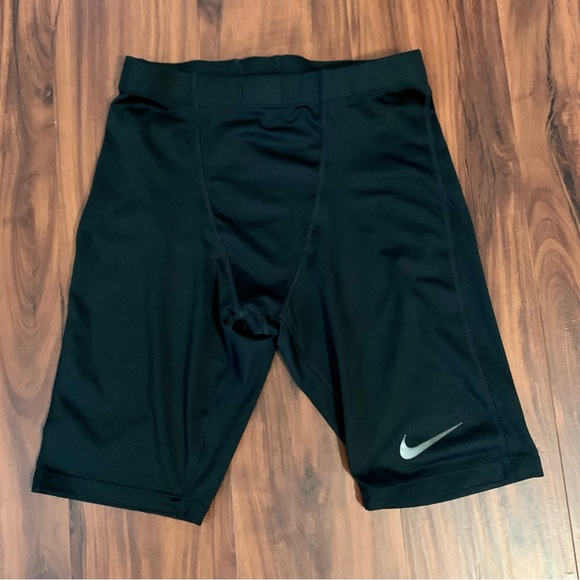 NIKE DRI-FIT TIGHT ATHLETIC SHORTS. ELASTIC WAISTBAND. FIT LIKE A GLOVE. - Picture 1 of 2